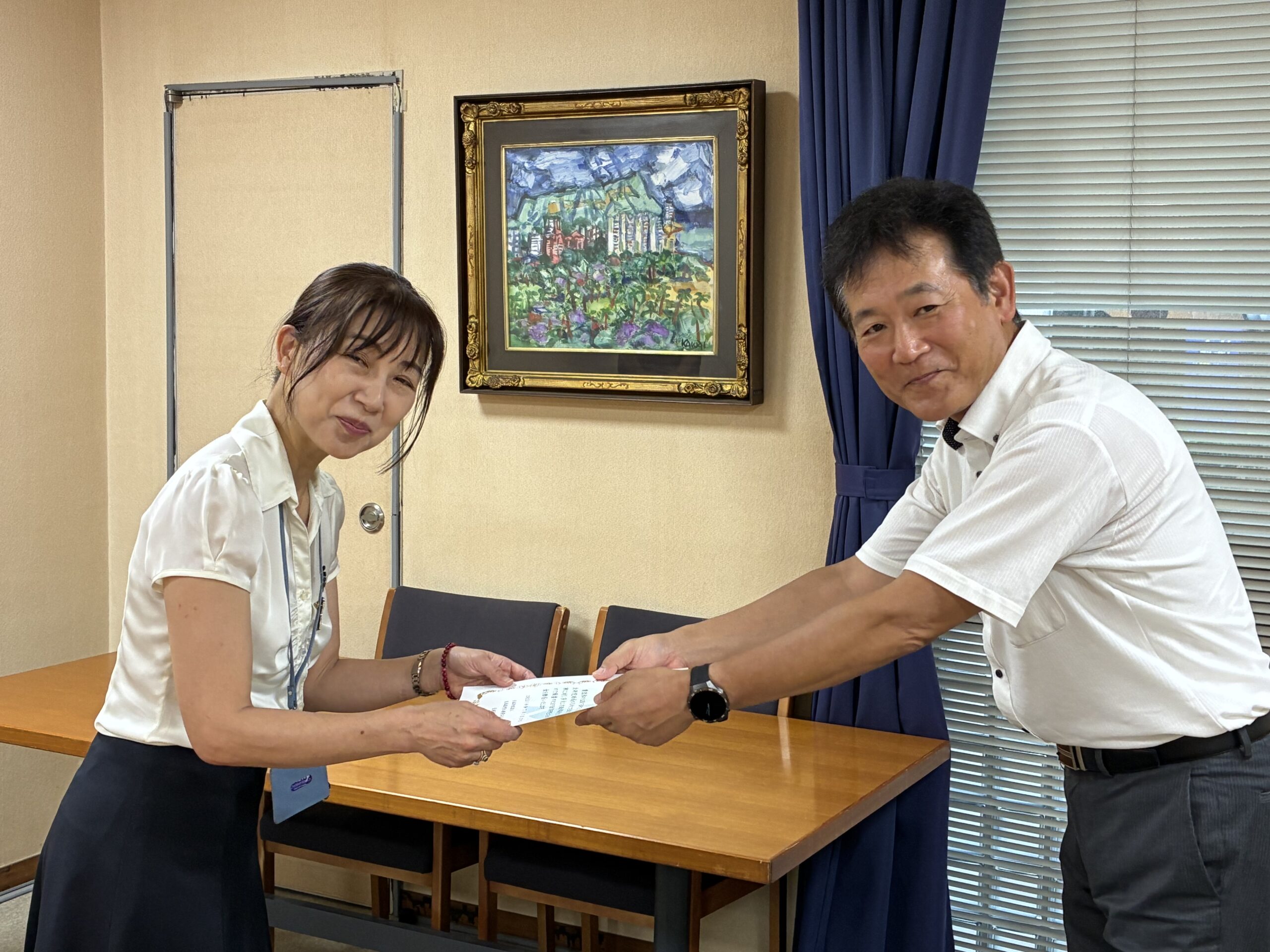 研究大会助成　始まりました！（大阪府教育センターで贈呈式を実施）のアイキャッチ画像
